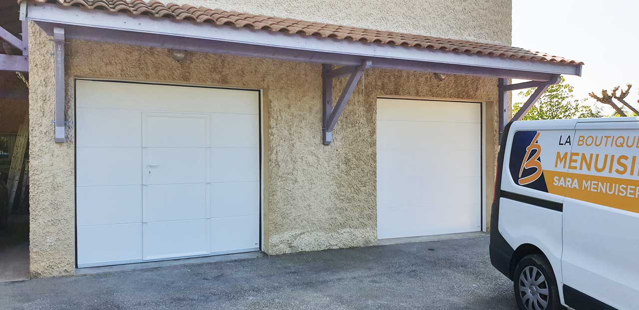 Porte de garage avec porte intégrée